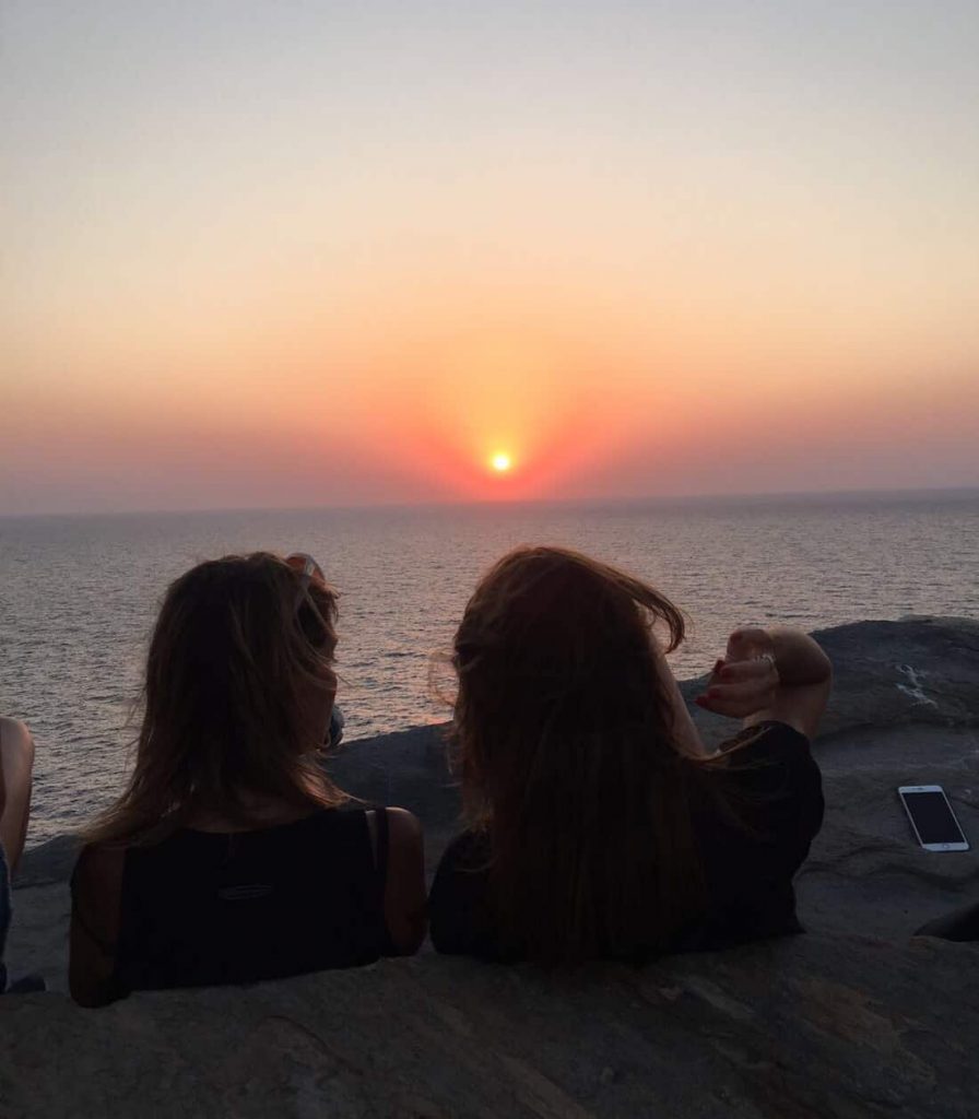 Aperitivo vista tramonto